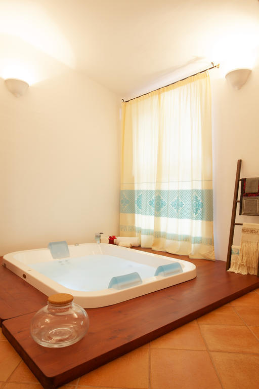 Ermosuras Villa Нуоро Стая снимка