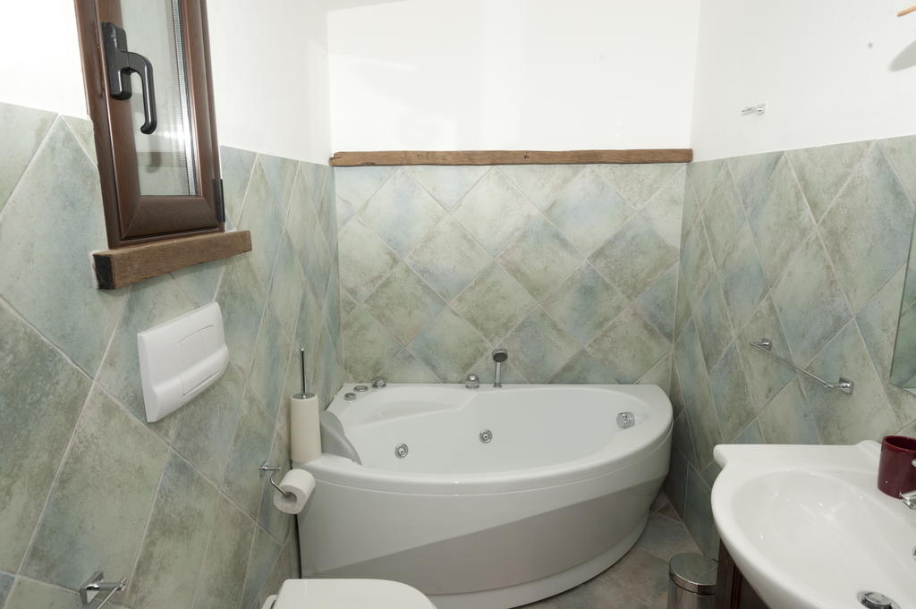 Ermosuras Villa Нуоро Стая снимка